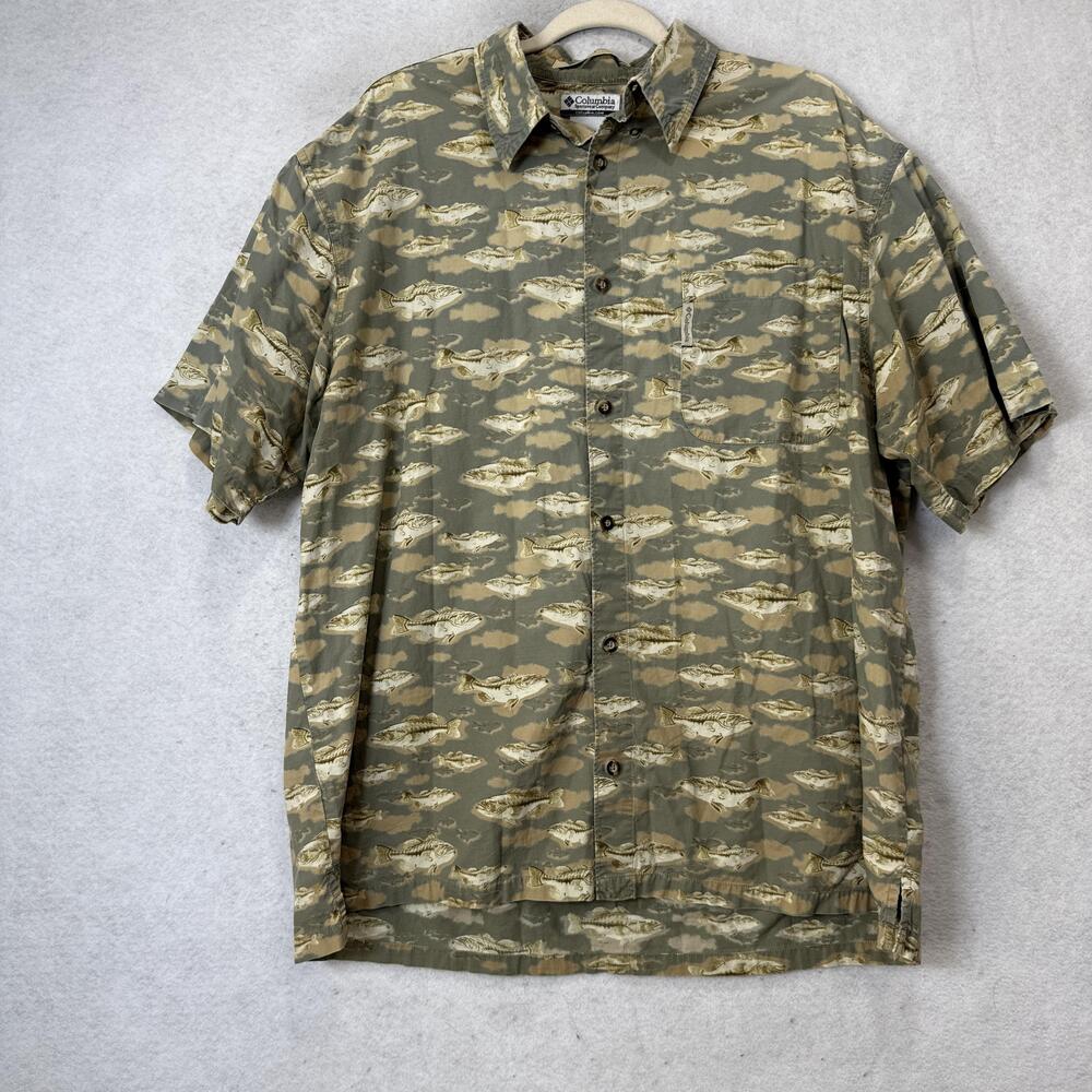 Columbia Shirt Mens XL Green Fish Print Short Sleeve Button Up Fishing Outdoor
